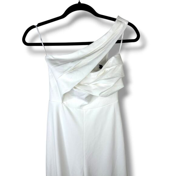 Lulus NWOT Devoted To Fun Ivory White Crepe One-Shoulder Sleeveless Jumpsuit XS - Picture 5 of 10